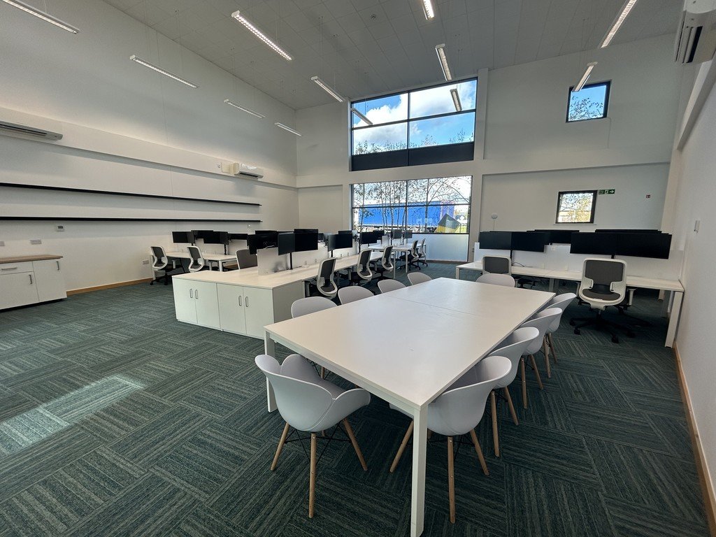 Office in Stanway - photo 4