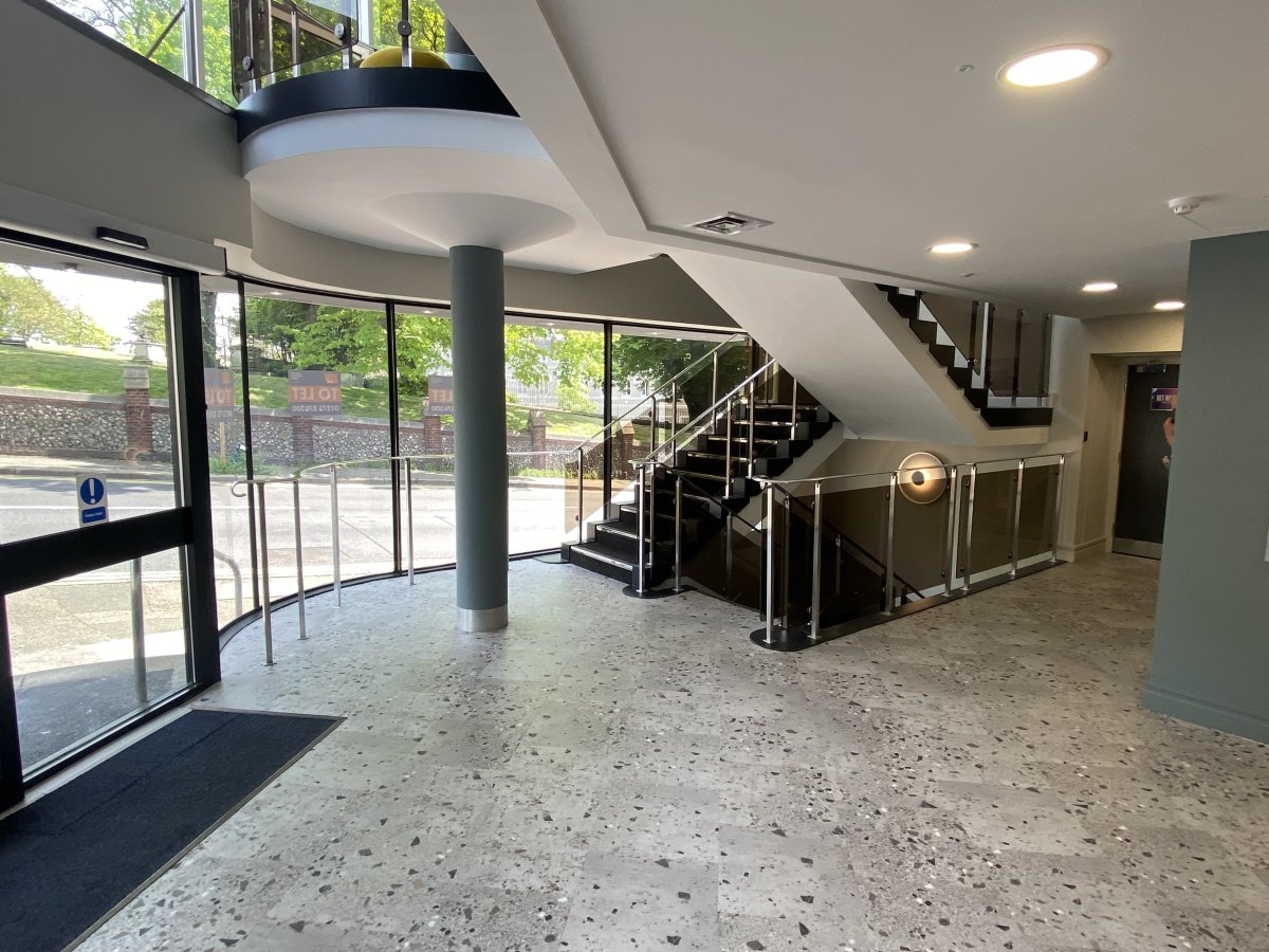 Office in Brighton - photo 3