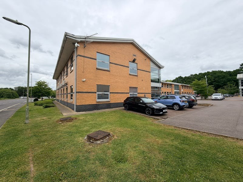 Office in Fareham - photo 2