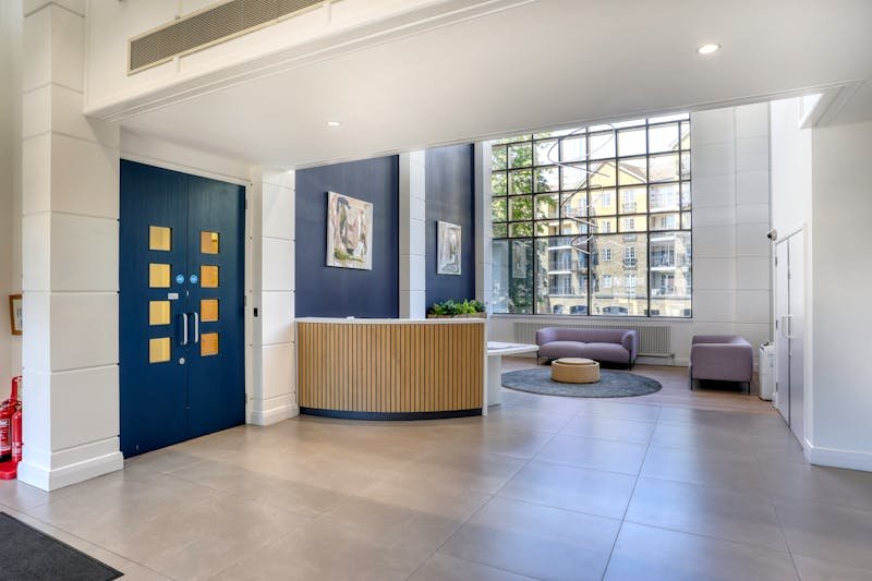 Office in Reading - photo 2