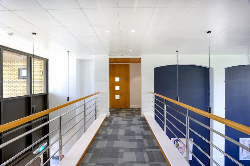 Office in Reading - photo 3