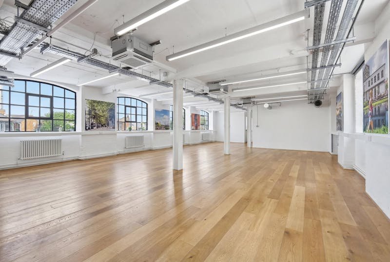 Office in London - photo 2