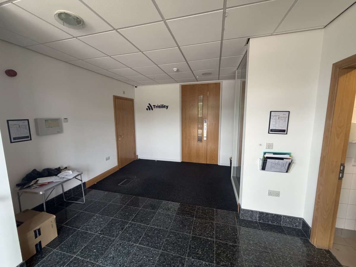 Office in Enderby - photo 4