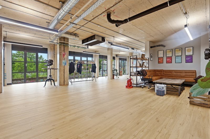 Office in London - photo 3