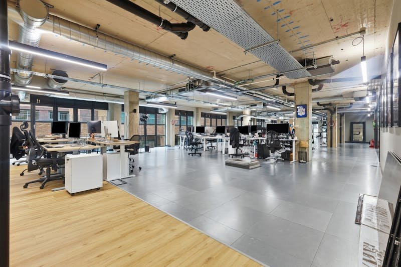Office in London - photo 4