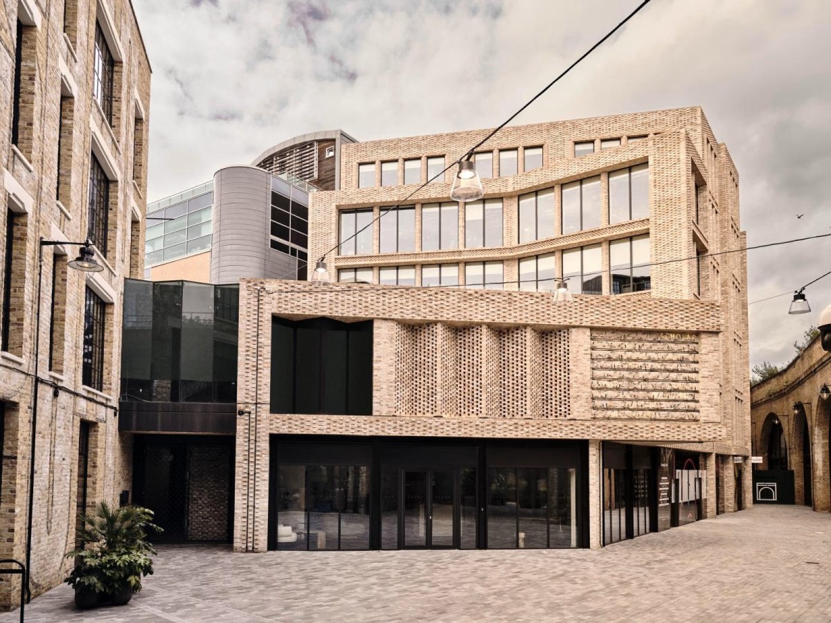 Office To Let, London