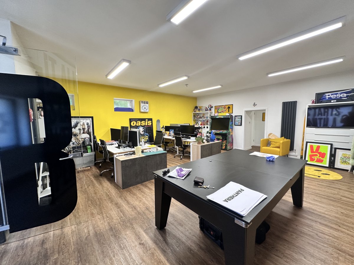 Office in Frome - photo 4