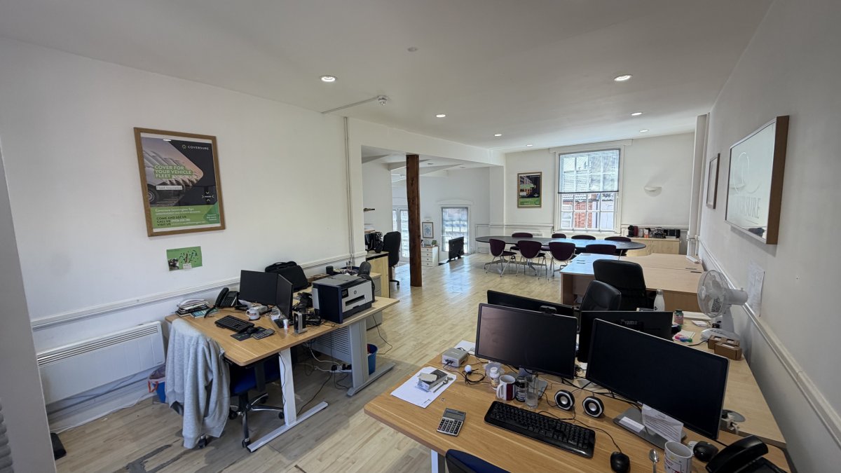 Office in Leamington Spa - photo 3