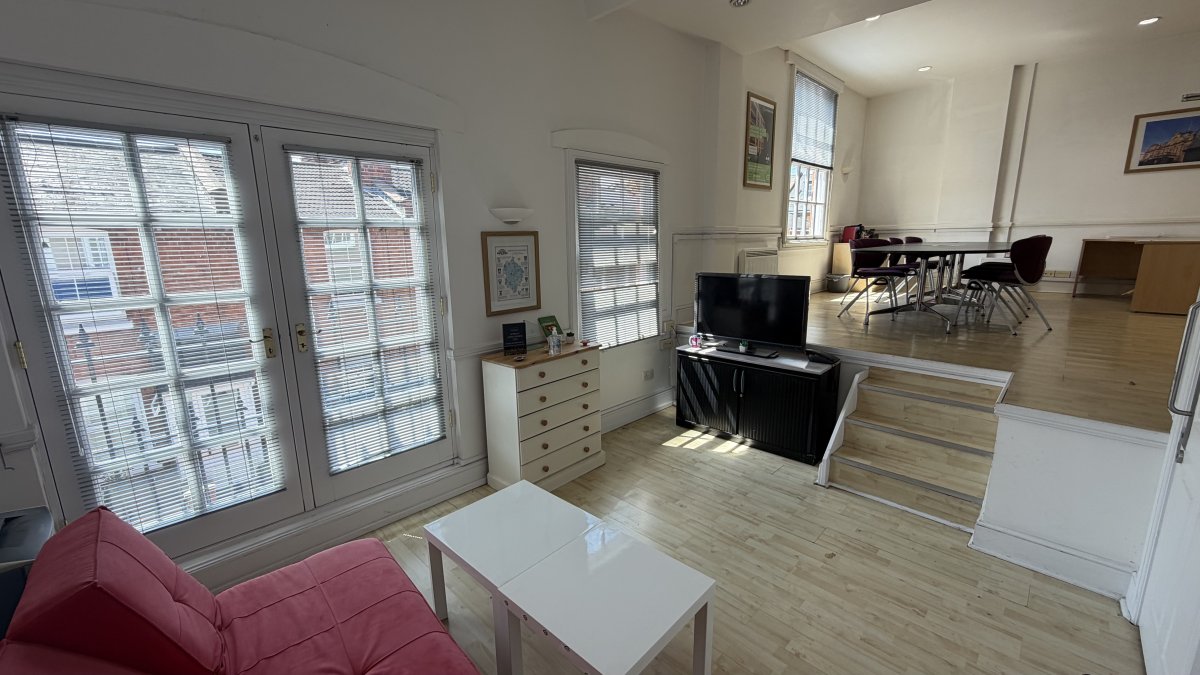 Office in Leamington Spa - photo 4