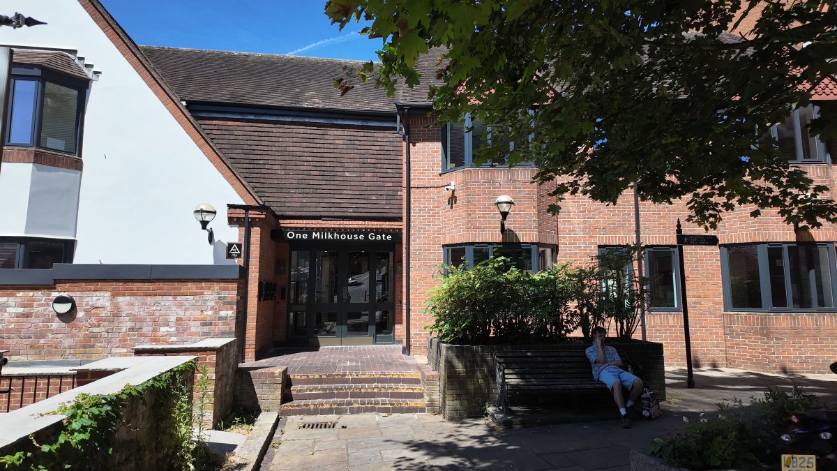 Office To Let, Guildford, Surrey