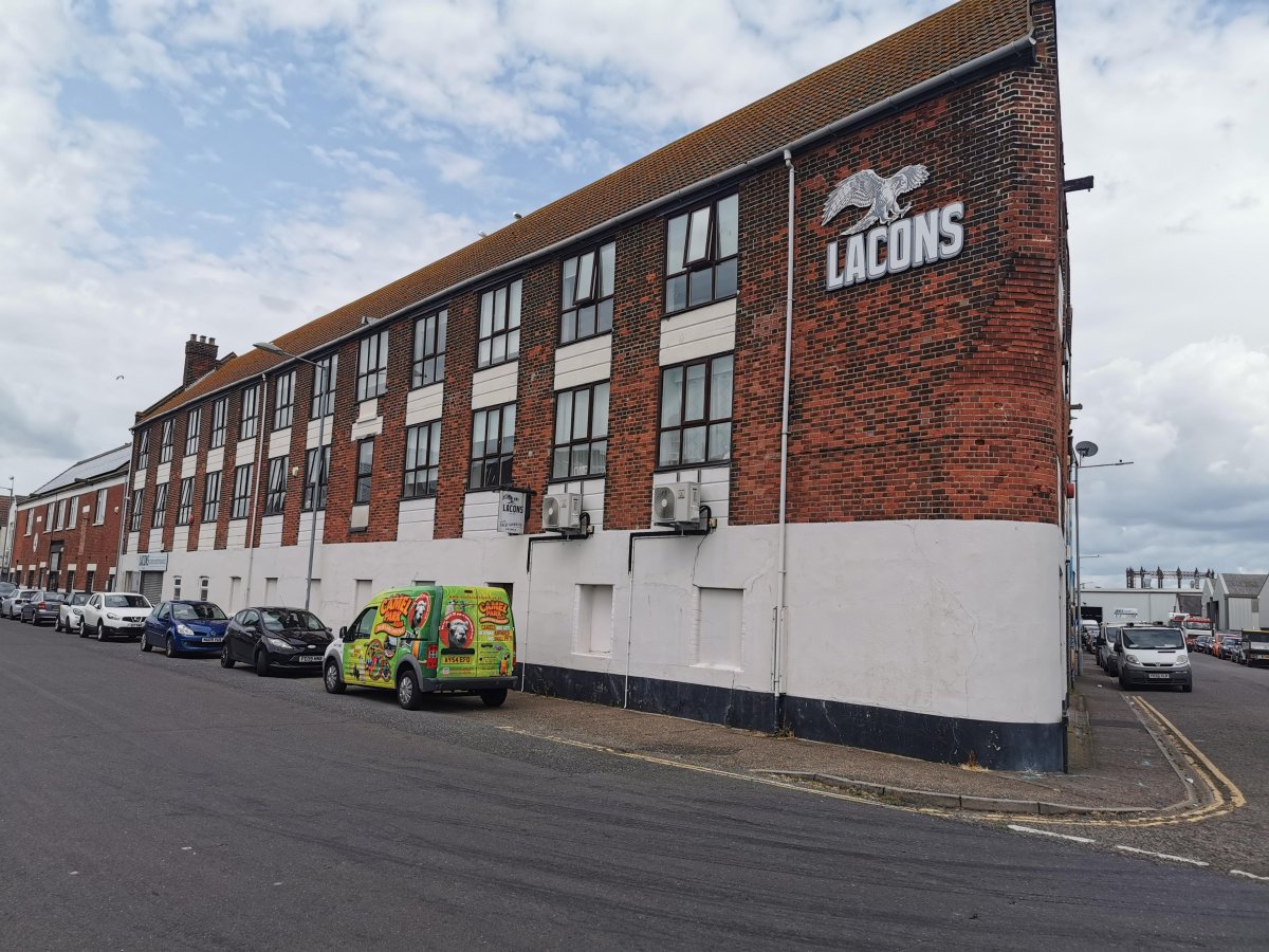 Office in Great Yarmouth - photo 2