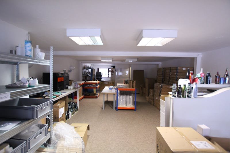 Office in Farnham - photo 2