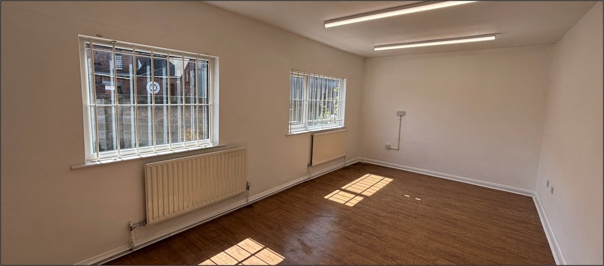 Office in Derby - photo 2