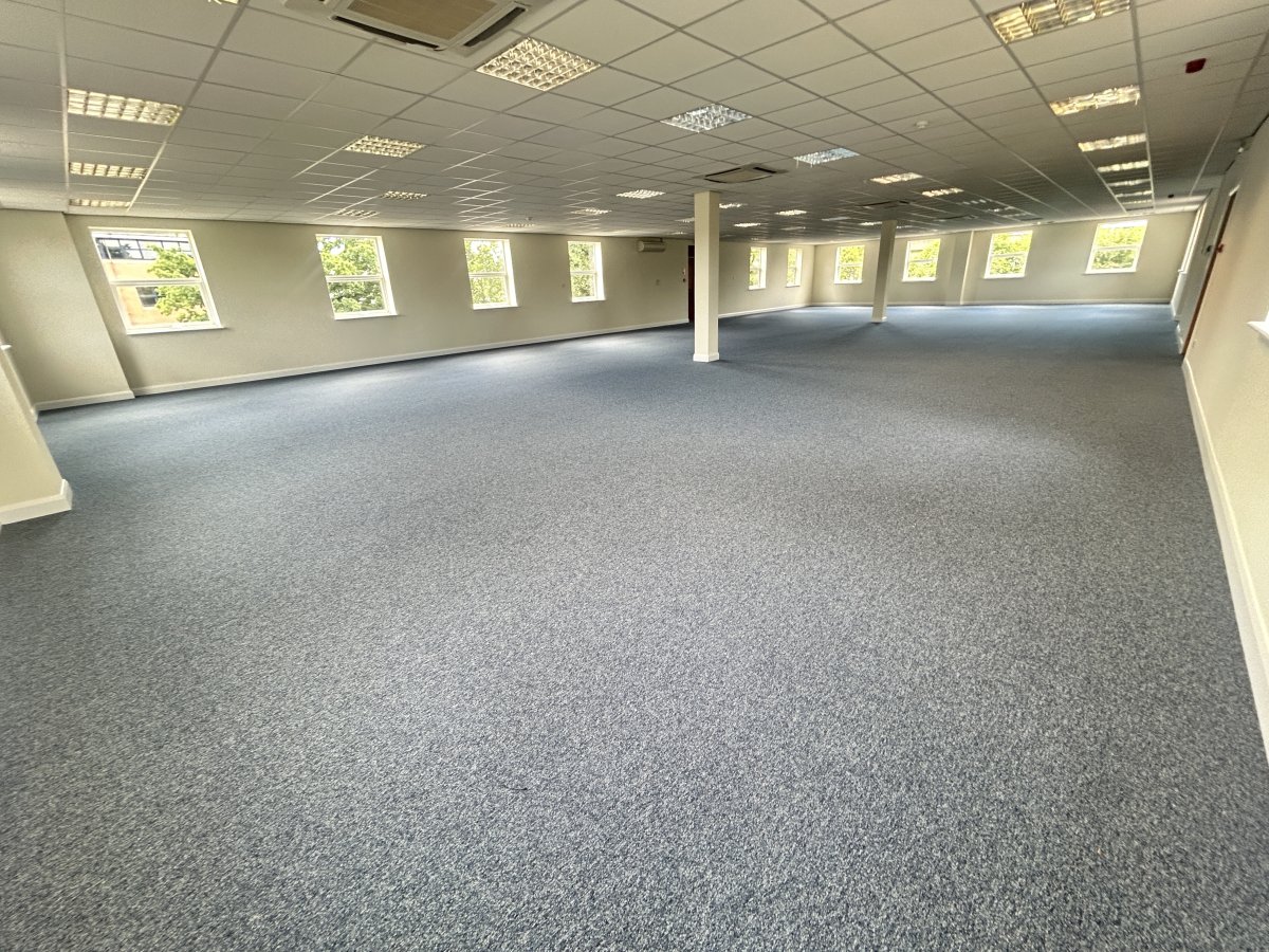 Office in Gloucester - photo 3