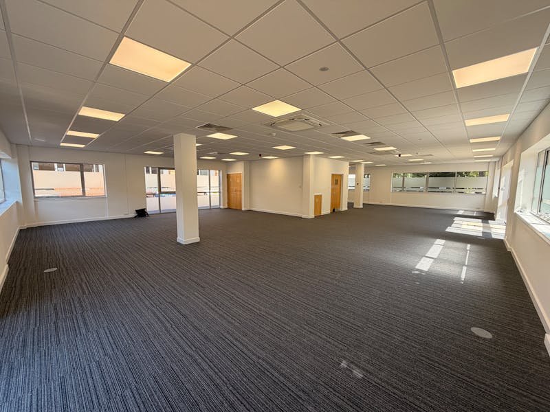 Office in Alton - photo 3