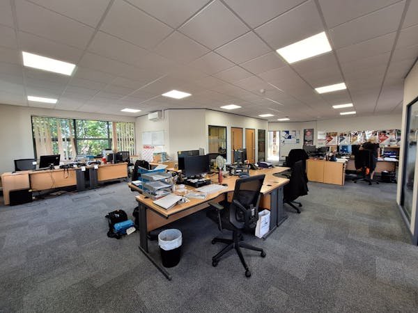 Office in Prescot - photo 2