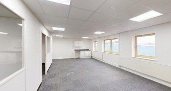 Office in Sowton Industrial Estate - photo 3