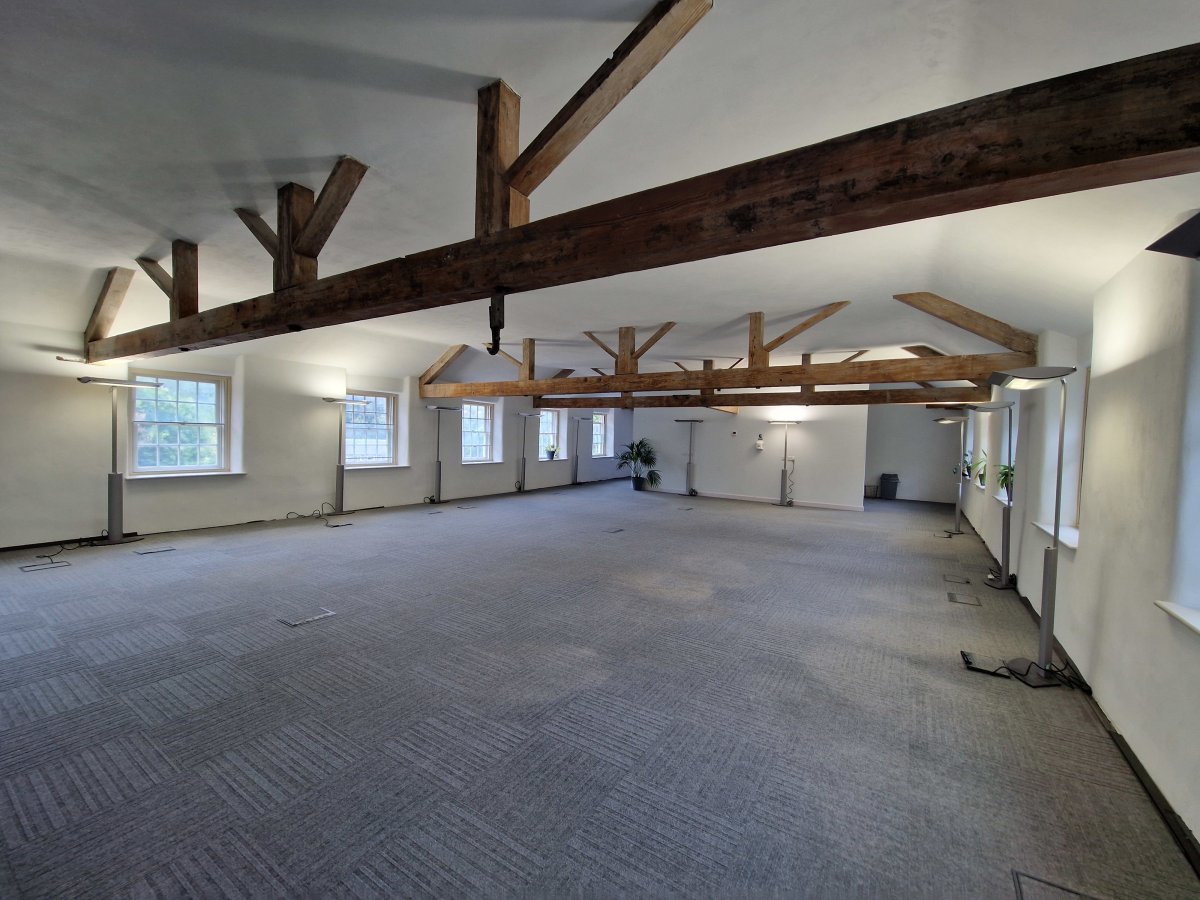 Office in Cromford - photo 2