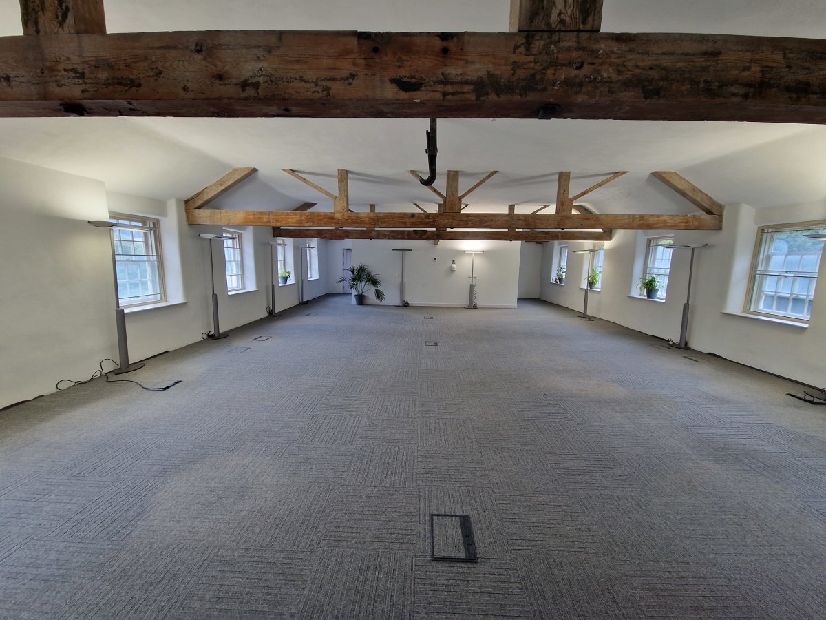 Office in Cromford - photo 3