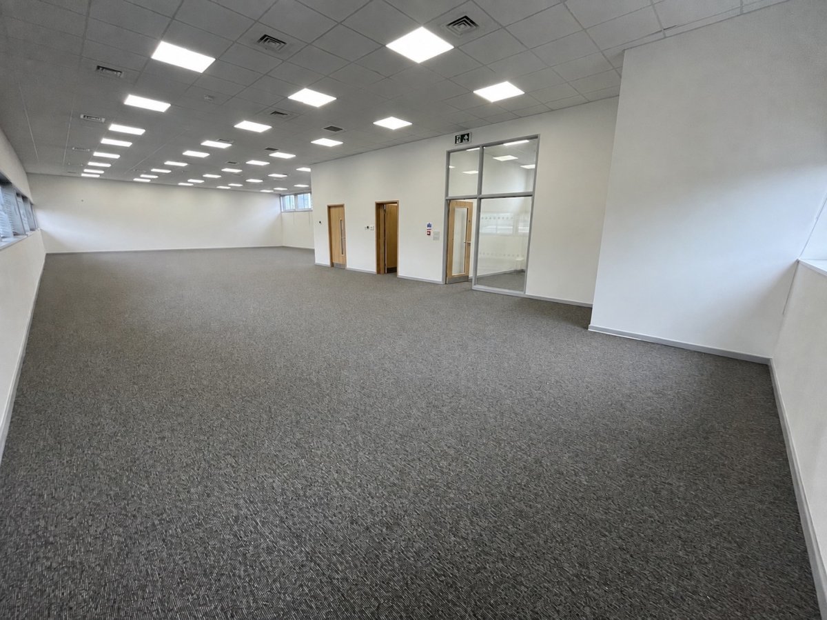 Office in Colchester - photo 3