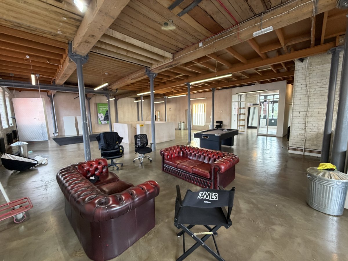 Office in Ardwick Green - photo 2