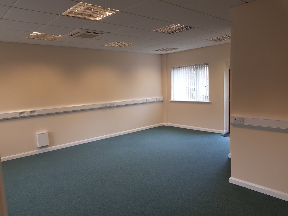 Office in Chatham - photo 2