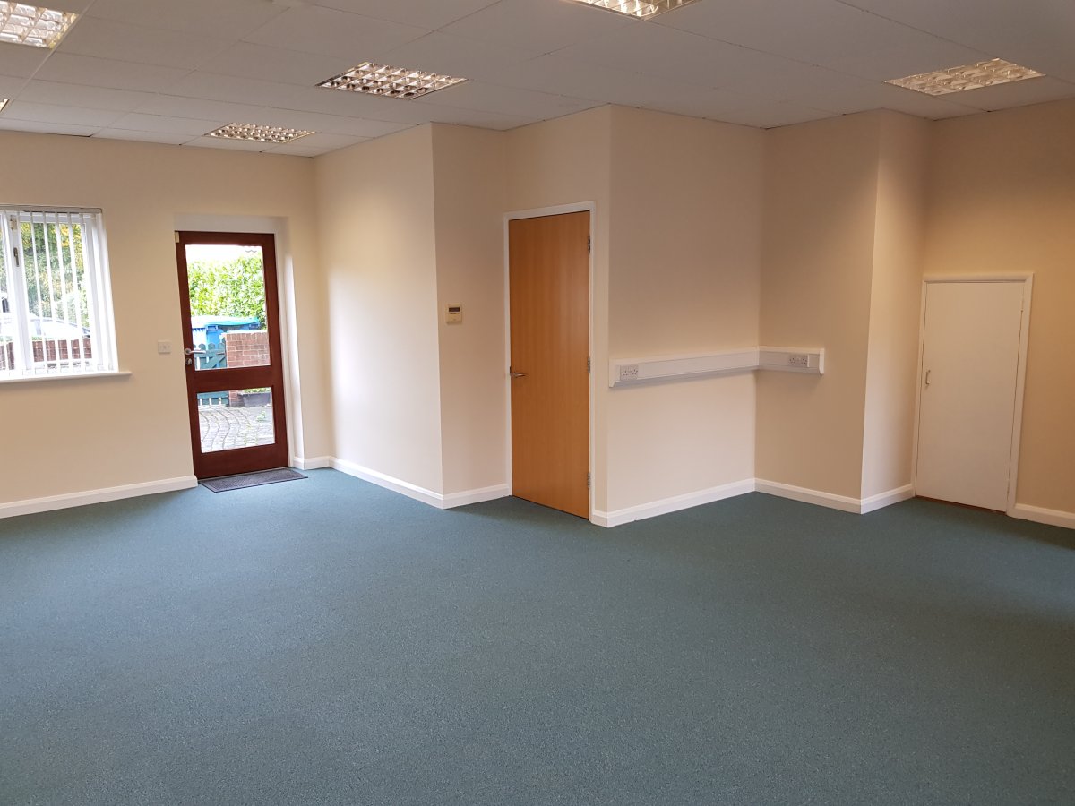 Office in Chatham - photo 3