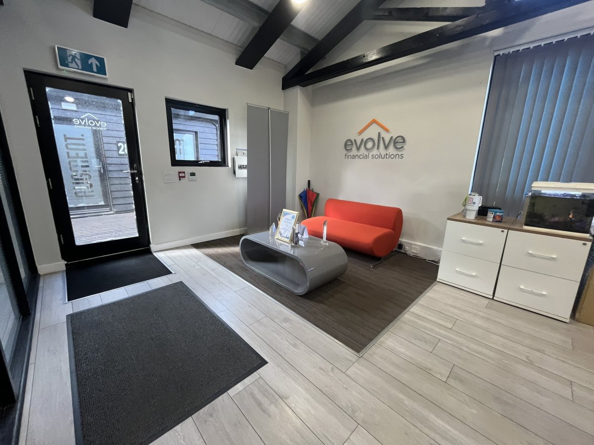Office in Brightwell - photo 4