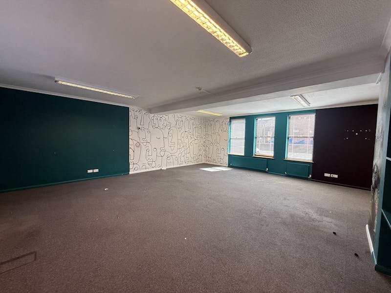 Office in Poole - photo 3