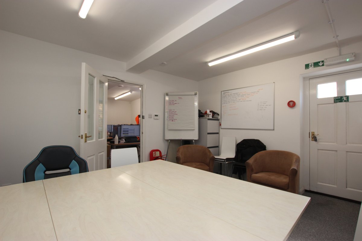 Office in Sleaford - photo 4
