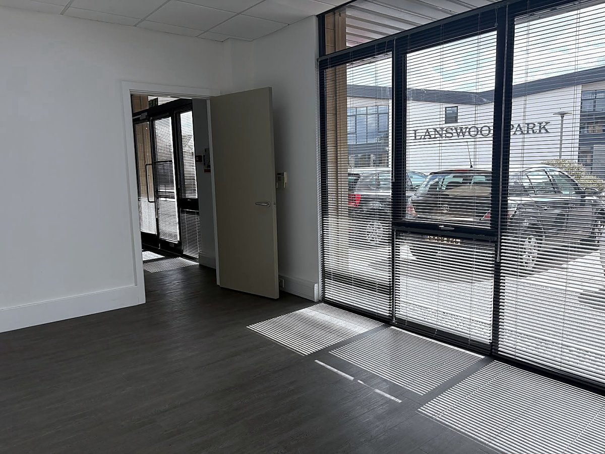 Office in Colchester - photo 4