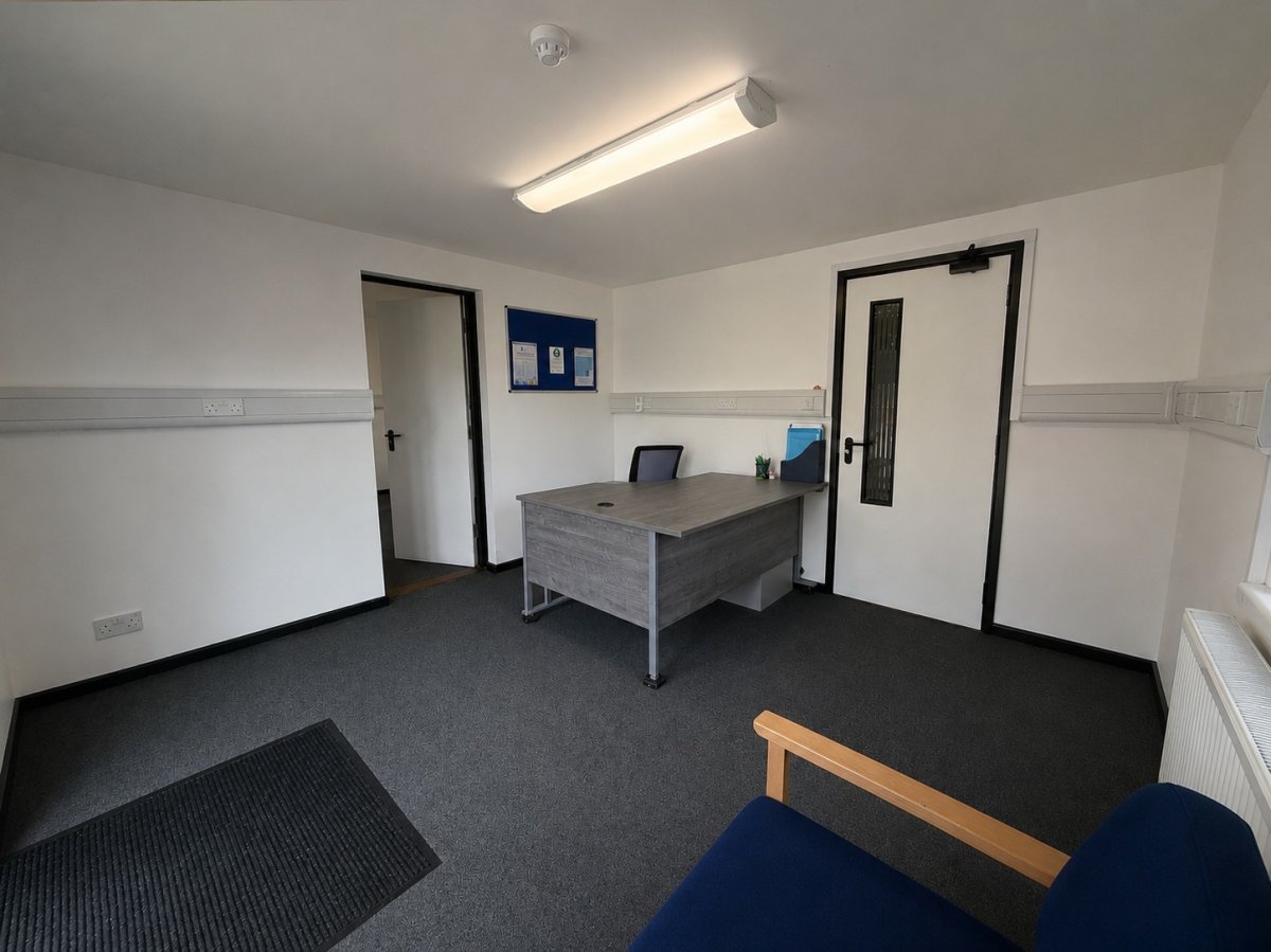 Office in Colchester - photo 2