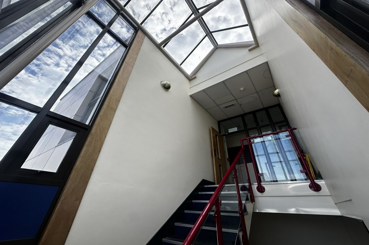 Office in Lisburn - photo 4