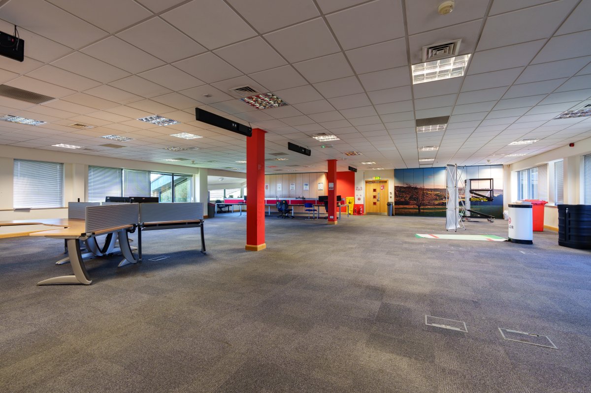 Office in Tachbrook Park - photo 4