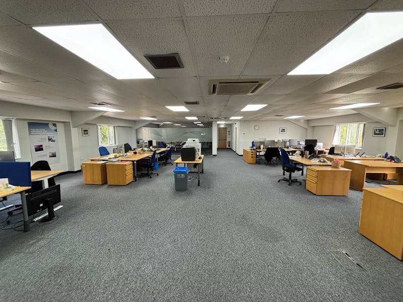 Office in Hungerford - photo 2