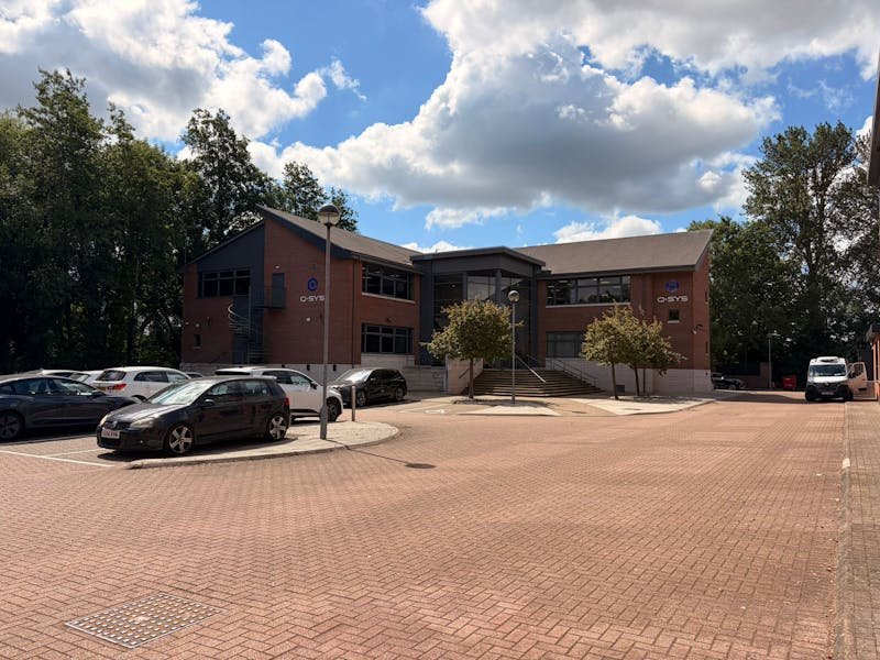 Office in Egham - photo 2