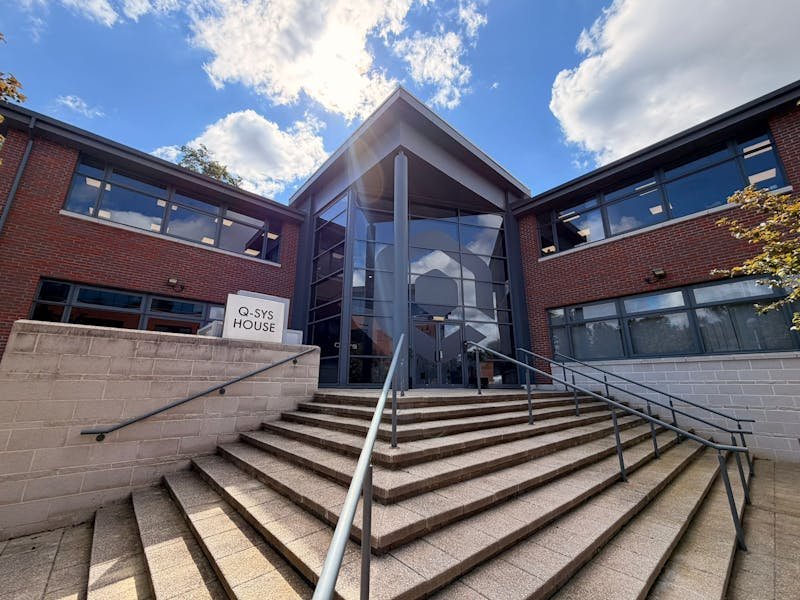 Office in Egham - photo 3