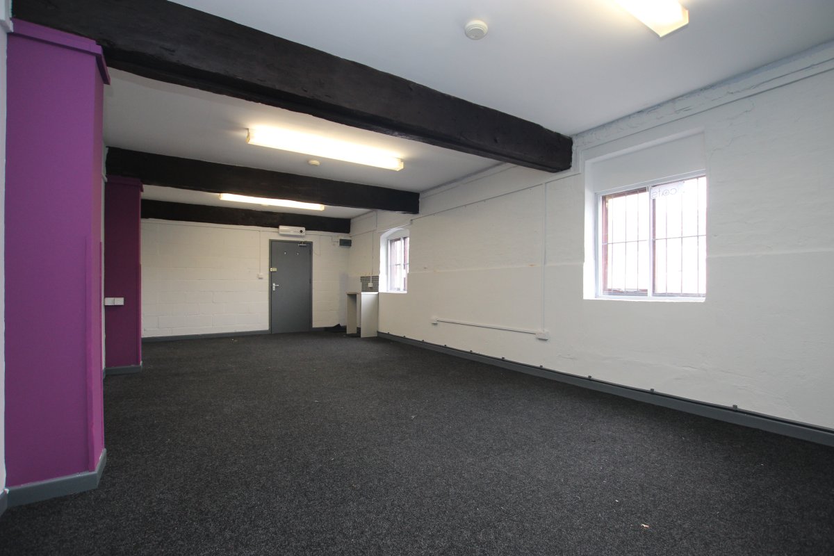 Office in Grantham - photo 4