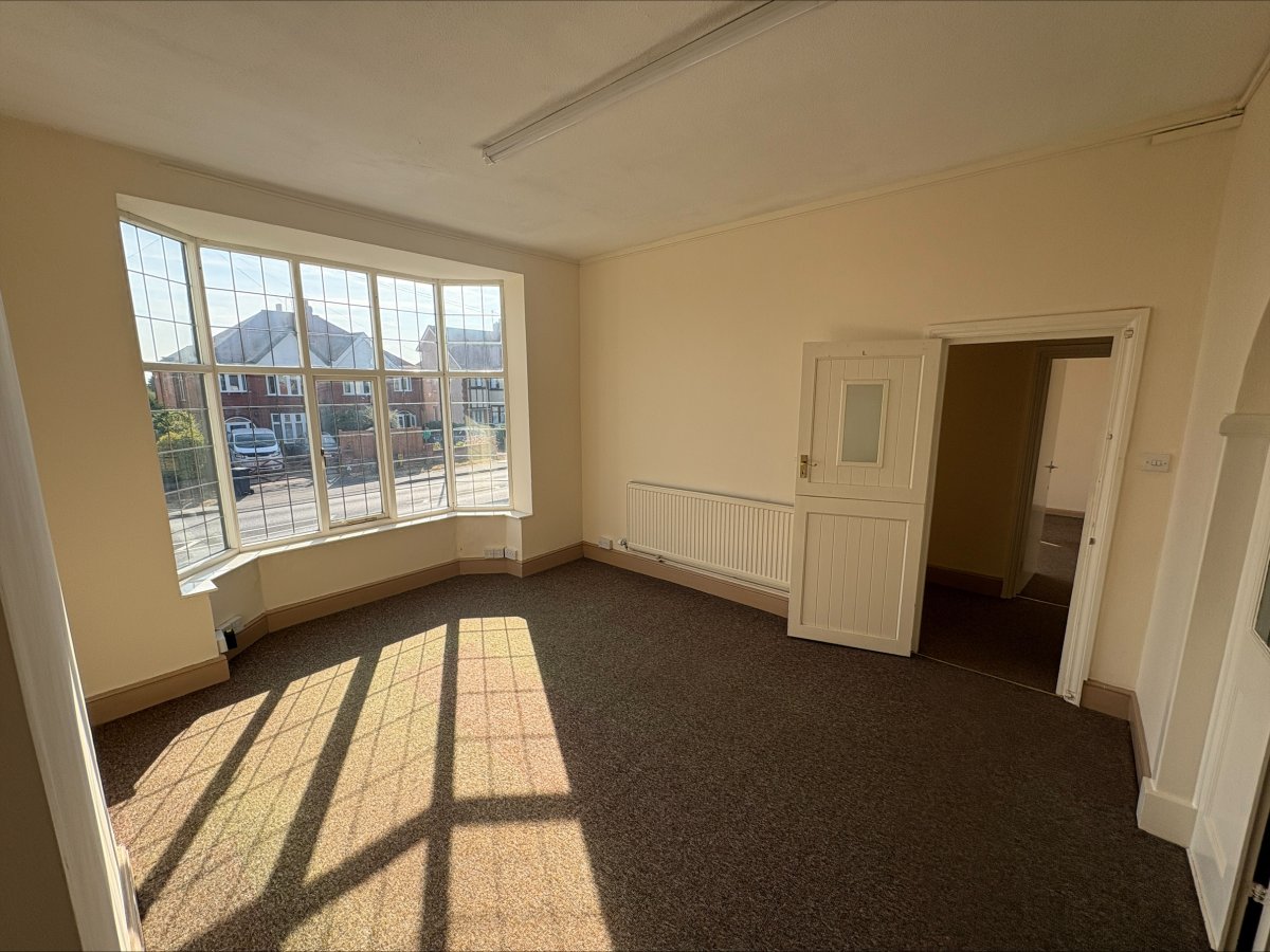 Office in Loughborough - photo 2