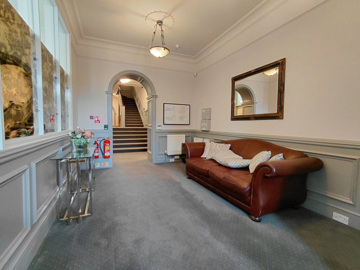 Office in Westerham - photo 3