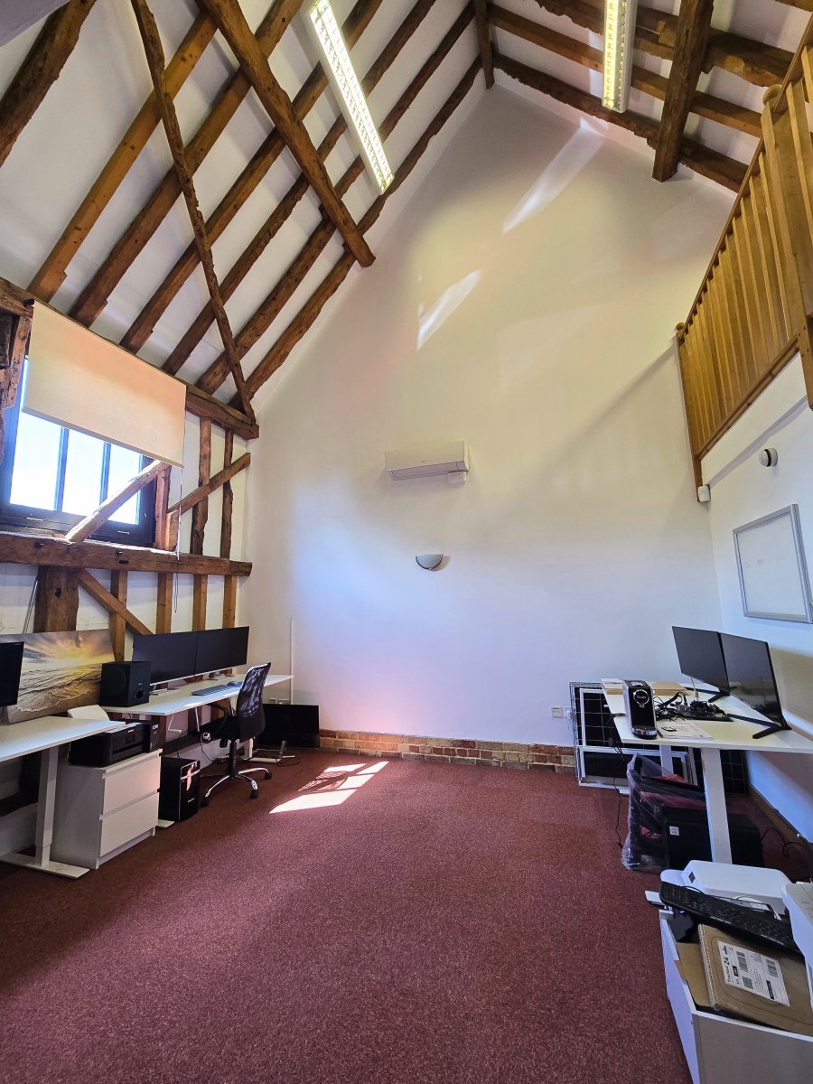 Office in Shillington - photo 3