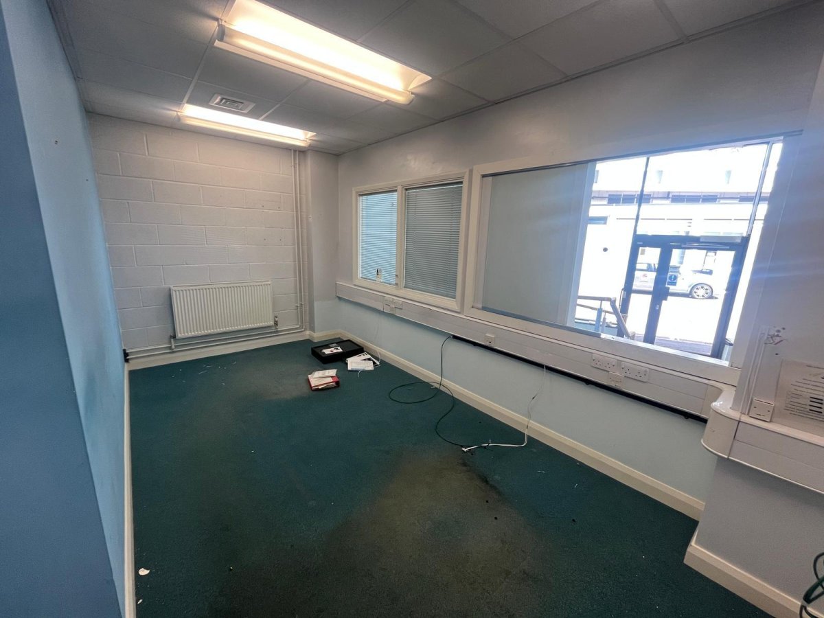 Office in Leicester - photo 3