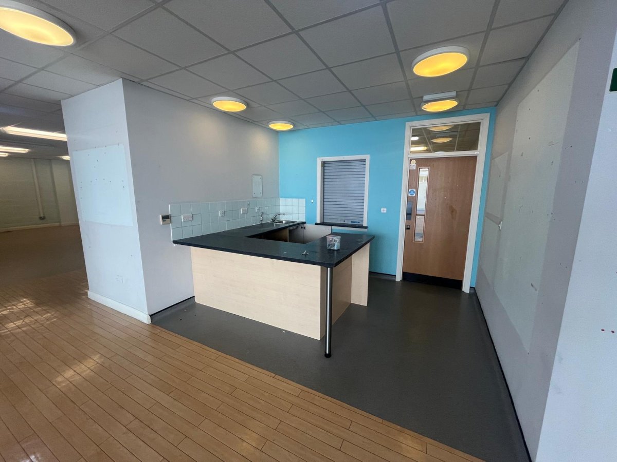 Office in Leicester - photo 4