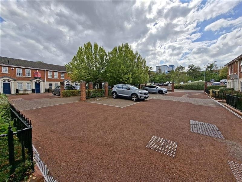 Office in Harrogate - photo 4