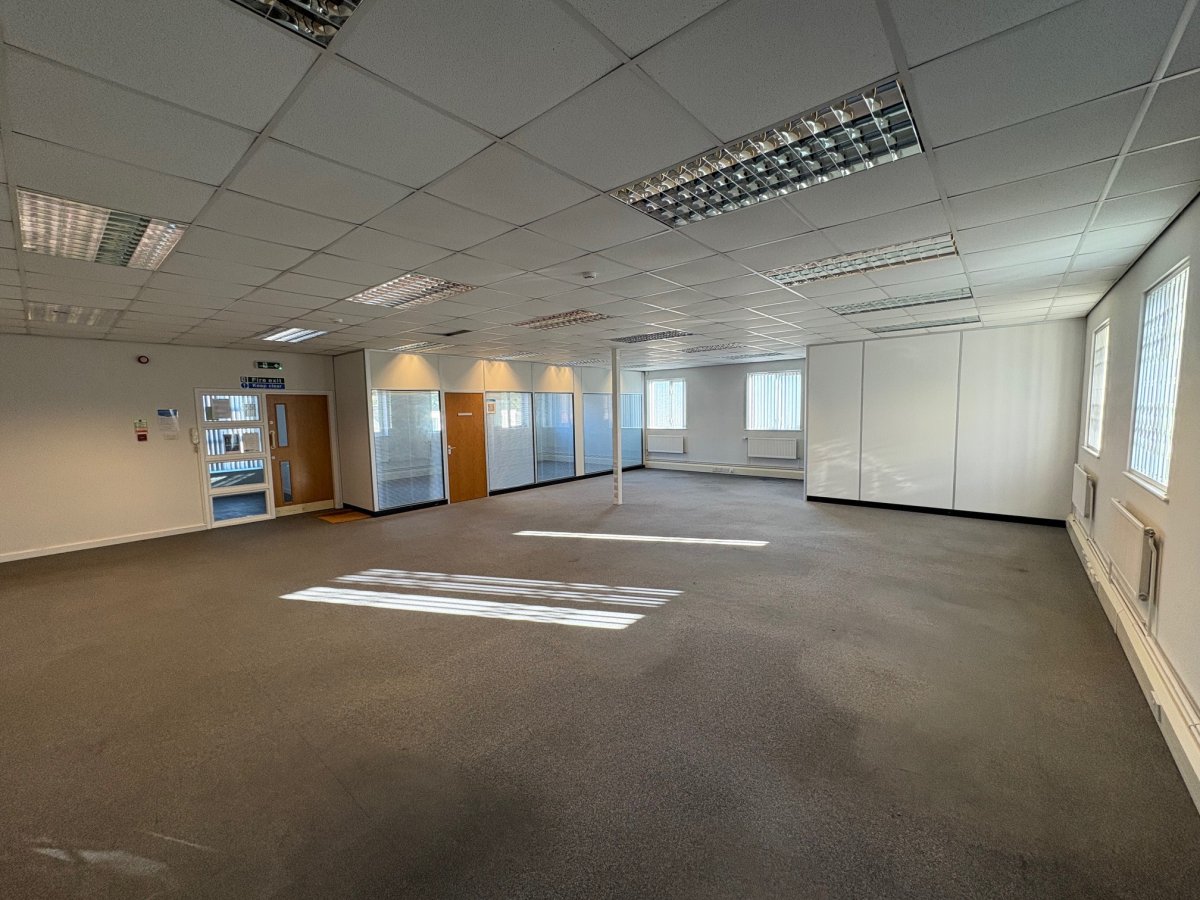 Office in Derby - photo 2