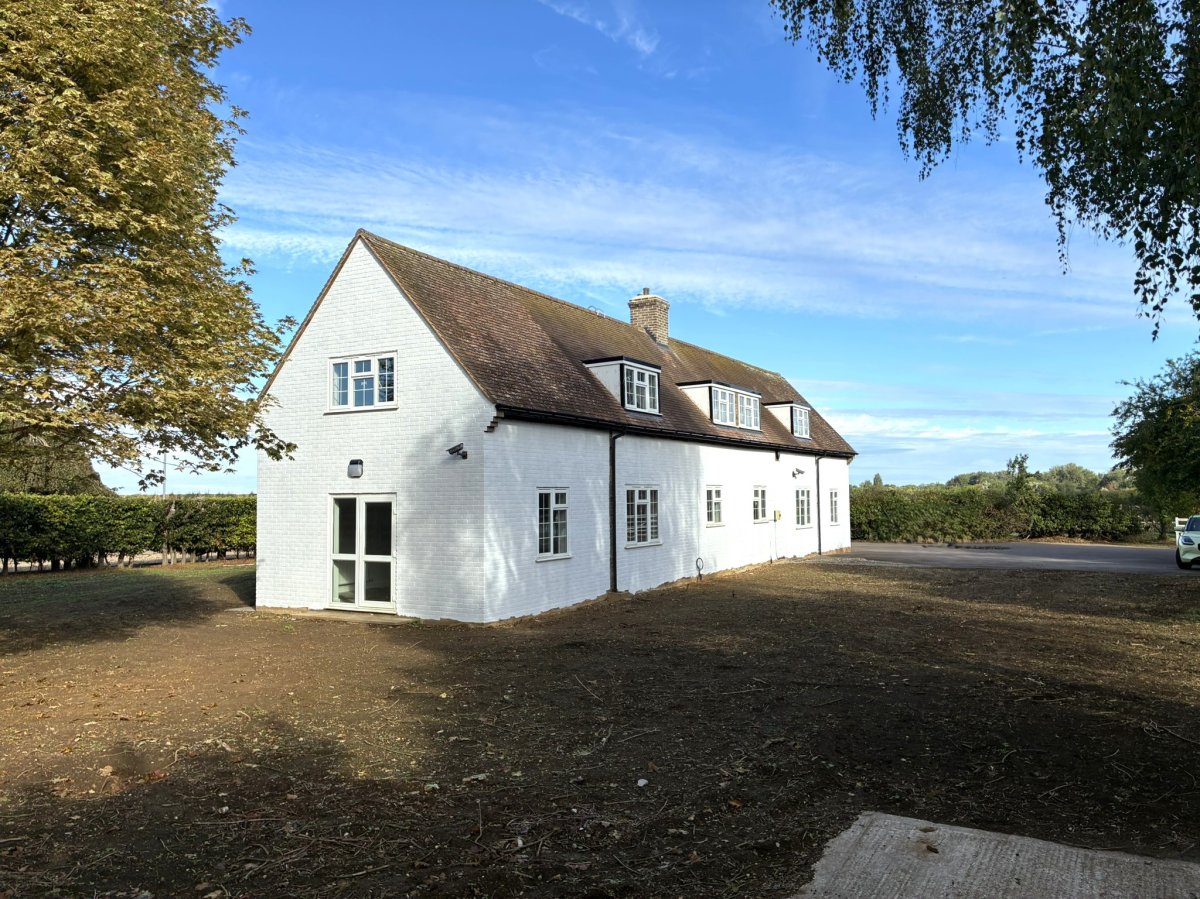Office in Whittlesford - photo 3