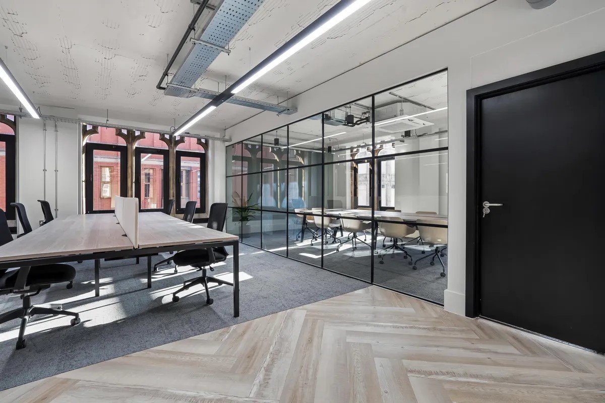 Office in Leeds - photo 3