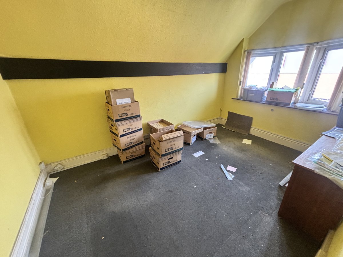 Office in Hinckley - photo 4