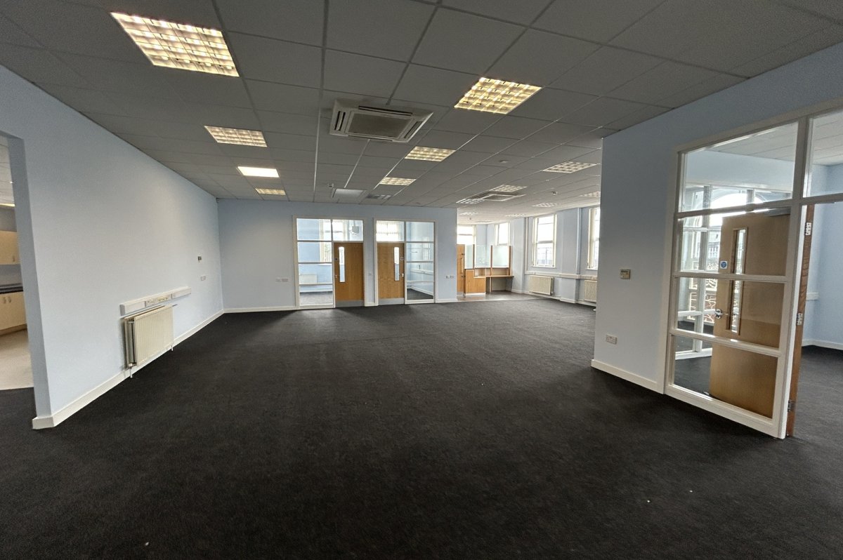 Office in Belfast - photo 2