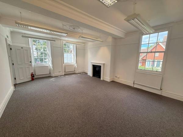 Office in Bedford - photo 2